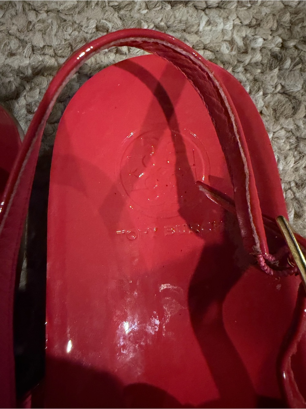 Tory Burch Patent Leather Logo Thong Sandals pink/coral - Picture 3 of 7